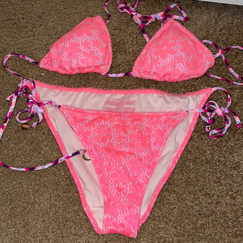 Victoria secrets triangle top bikini